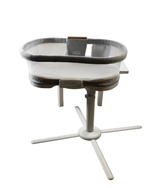 used Halo BassiNest Swivel Sleeper Luxe Plus Series