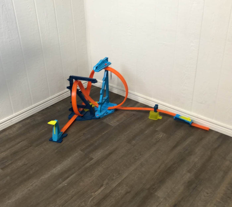 secondhand BUNDLE Hot Wheels Track