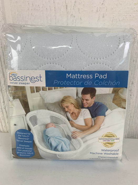 used Halo Bassinest Swivel Sleeper Waterproof Mattress Pad