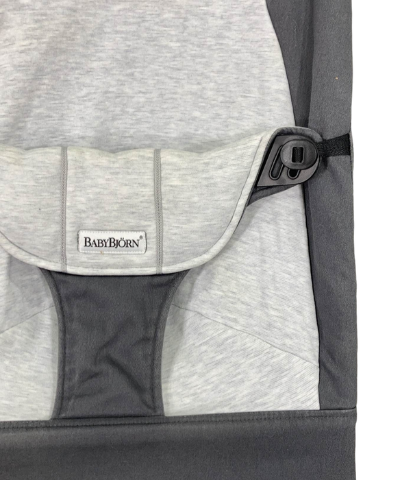 used BabyBjorn Bouncer Balance, Dark Grey/Grey, Black Frame