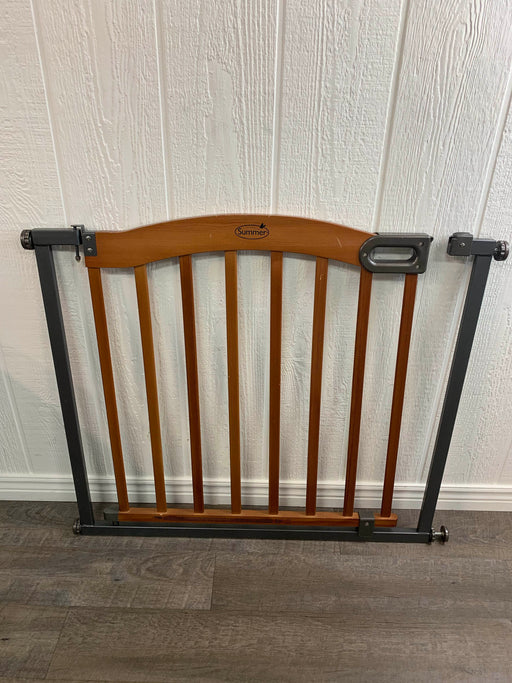 secondhand HomeSafe By Summer Infant Wood And Metal Pressure Mounted Gate