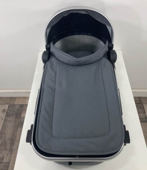 secondhand Joolz Geo2 Bassinet And Seat