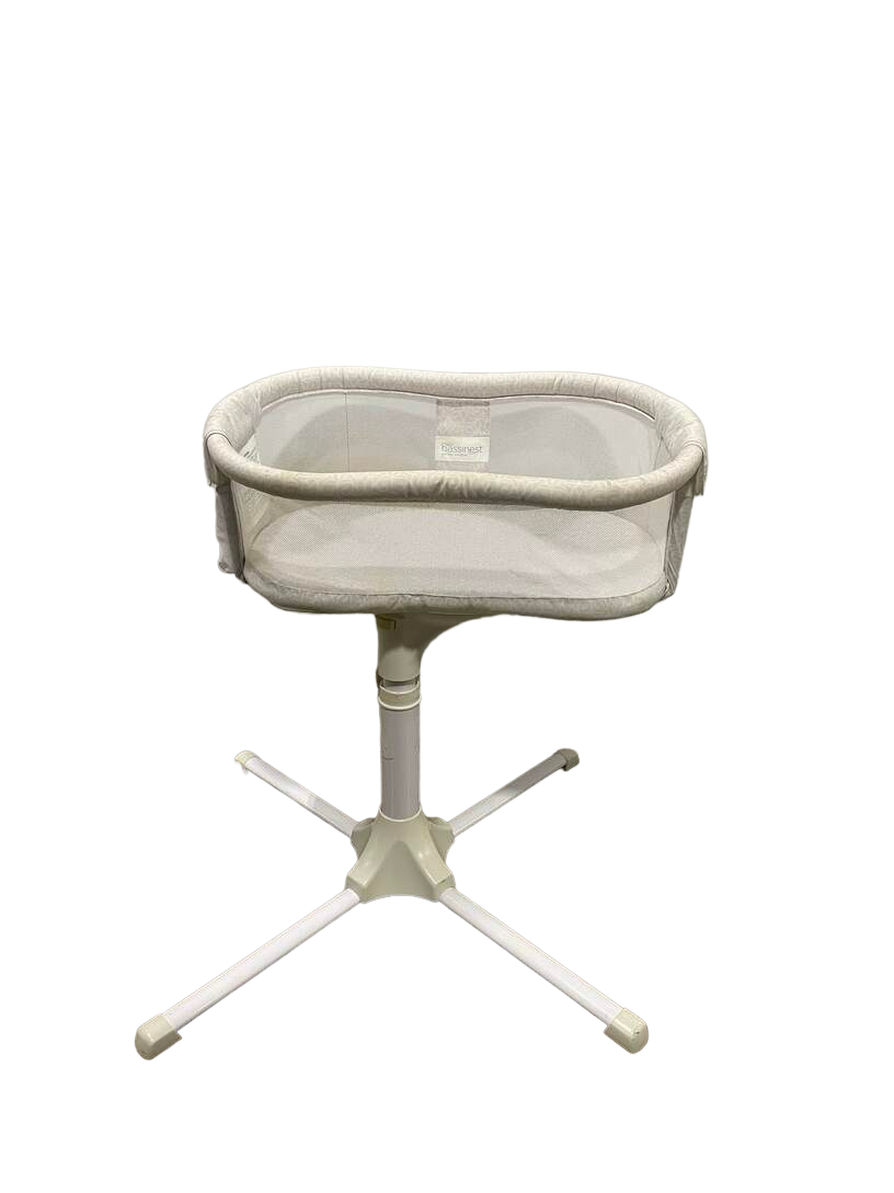 Shop halo bassinest swivel sleeper bassinet essentia series modern