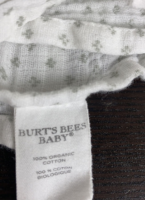 Shop BUNDLE Muslin Blankets, Burt’s Bees Baby at GoodBuy Gear