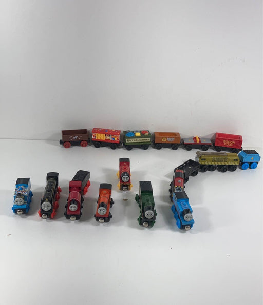 used BUNDLE Thomas and Friends Trains