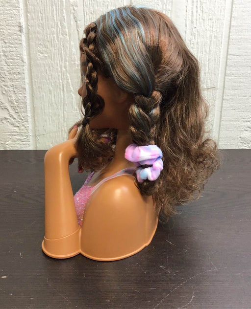 secondhand Mattel Barbie Deluxe Styling Head