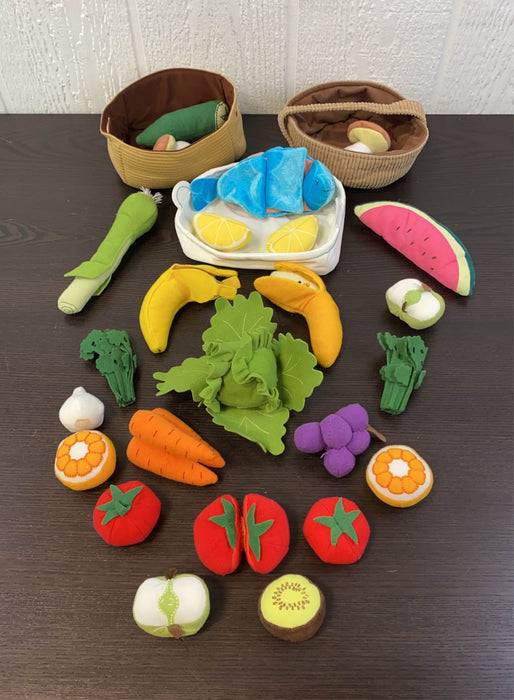 secondhand BUNDLE Play Food, With Baskets