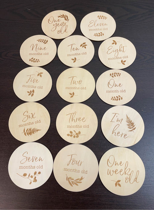 secondhand Bebe Au Lait Monthly Milestones Wooden Discs