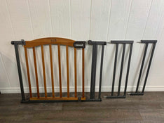 used HomeSafe By Summer Infant Wood And Metal Pressure Mounted Gate