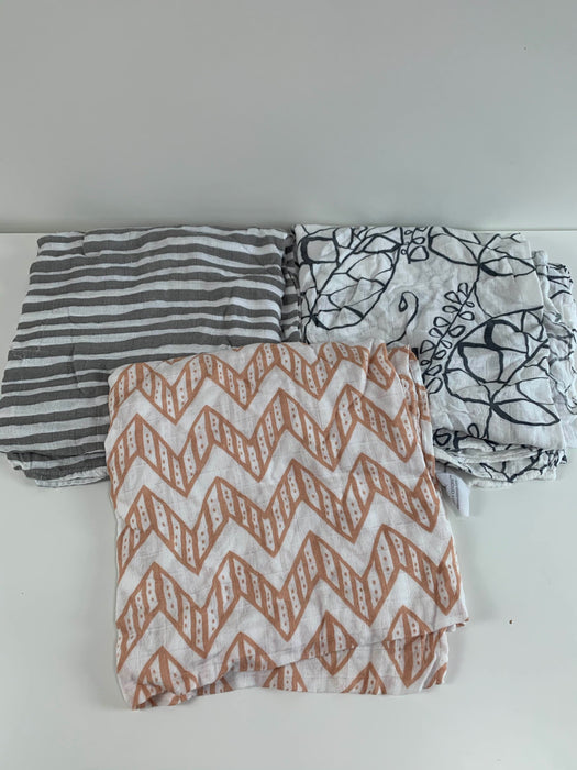 secondhand BUNDLE Baby Swaddles