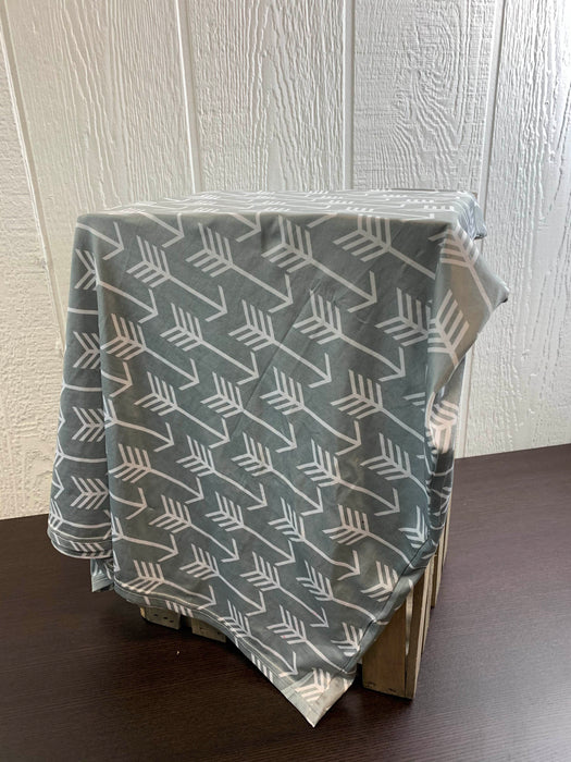 used Yoofoss Nursing Cover