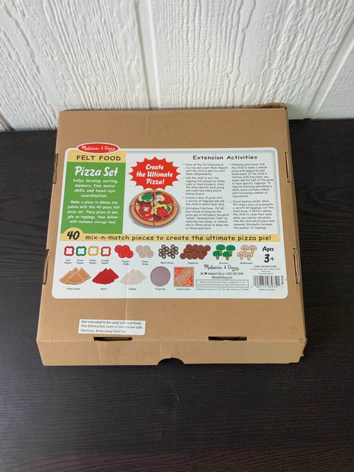 secondhand Melissa & Doug Pizza Set