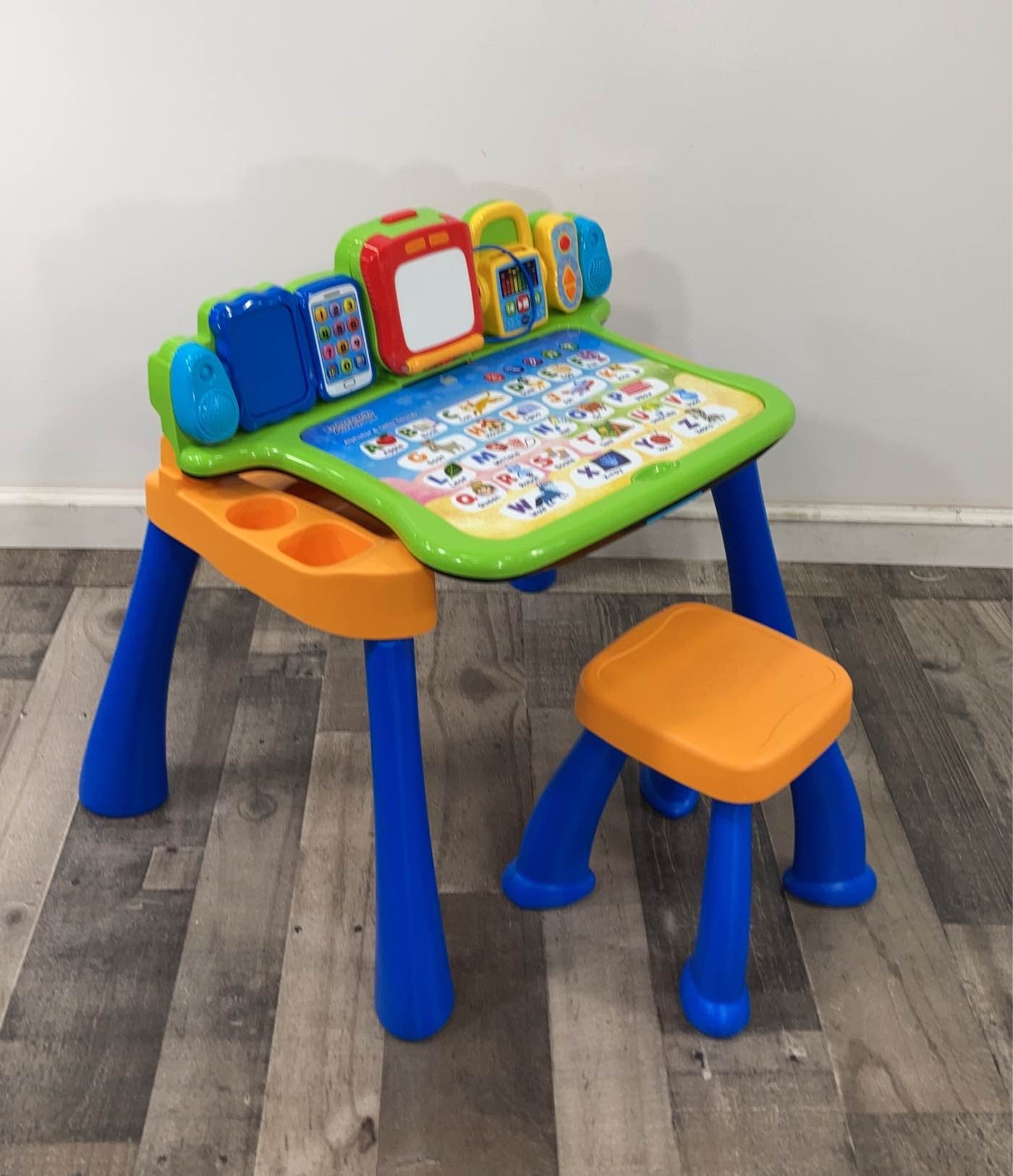 explore & write activity desk