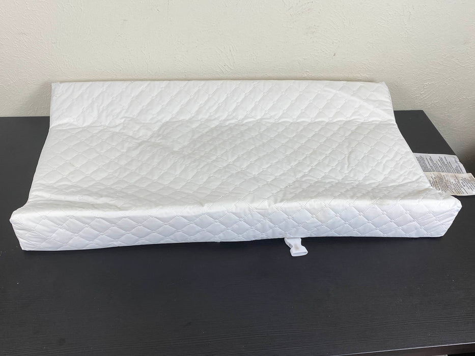 Shop Summer Infant Contoured Changing Pad at GoodBuy Gear