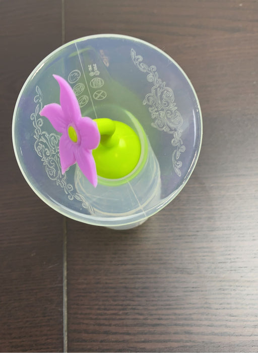 Shop Haakaa With Flower Stopper at GoodBuy Gear