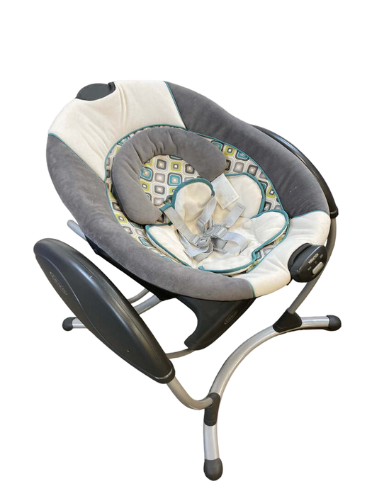 secondhand Graco Glider Petite LX