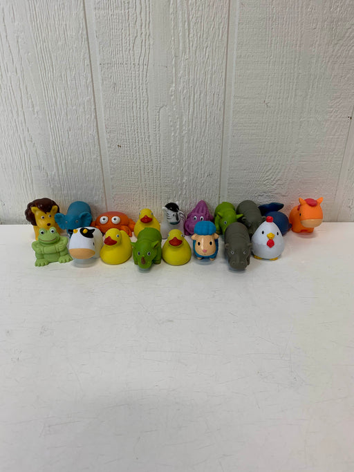 used BUNDLE Bath Toys