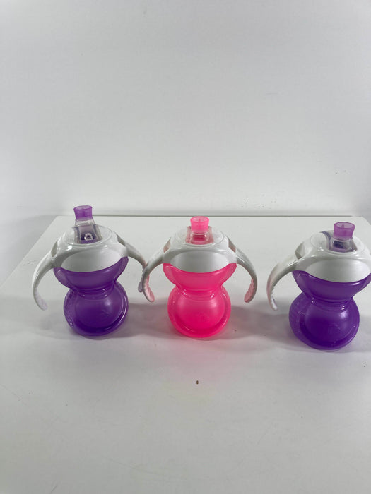 secondhand Munchkin Click Lock Sippy Cup