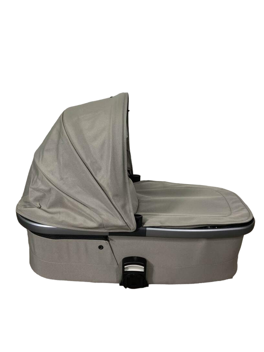 Shop Joolz Hub Bassinet at GoodBuy Gear