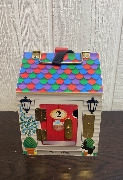 secondhand Melissa & Doug Take-Along Wooden Doorbell Dollhouse