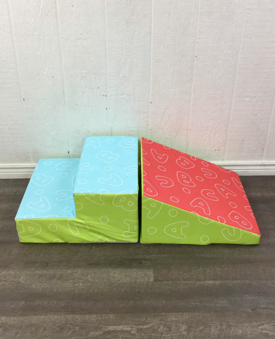 used Milliard Soft Foam Toddler Stairs and Ramp