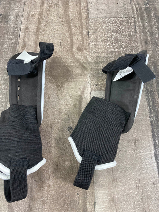 secondhand Dicks Sporting Goods Soccer Shin Guards, Size Small