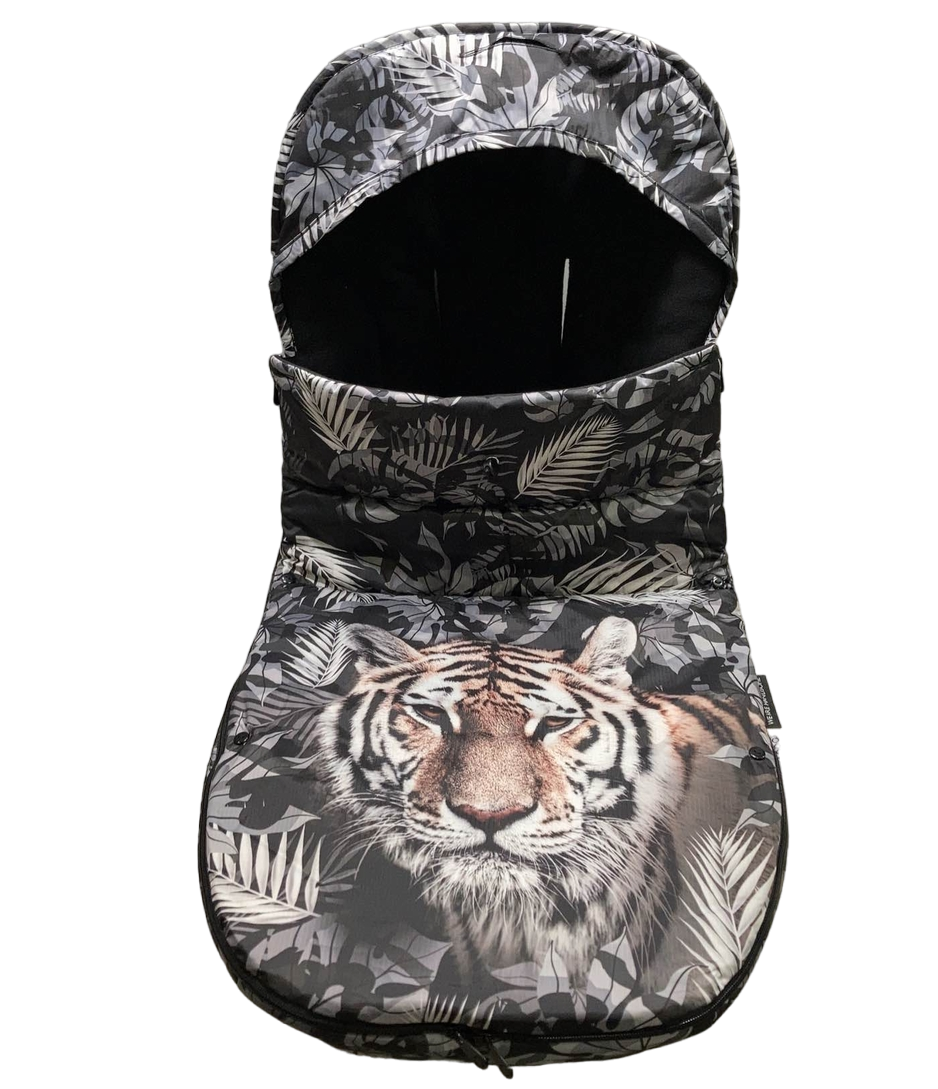 Bugaboo Footmuff, Handsome Tiger