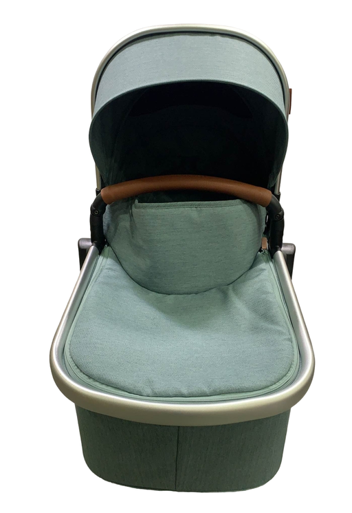 Shop Mompush Meteor Bassinet at GoodBuy Gear