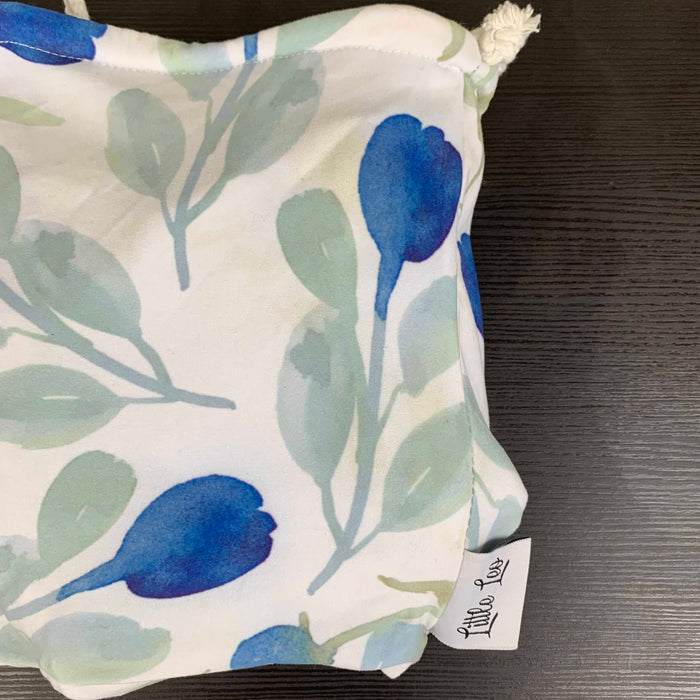 Shop Breastfeeding/Car Seat/High Chair Cover at GoodBuy Gear