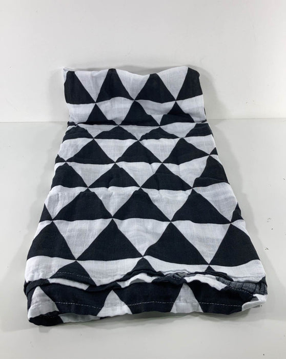 Shop Cloud Island Muslin Blanket at GoodBuy Gear