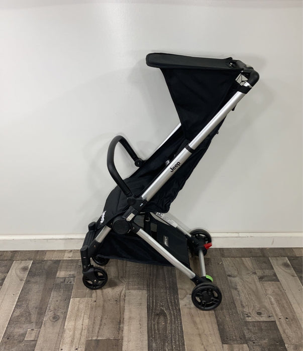 secondhand Jeep Arrow Travel Stroller