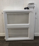 used Safety 1st Pressure Mount Lift, Lock and Swing Gate