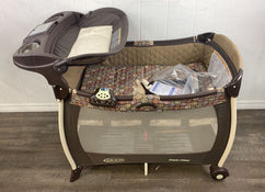 used Graco Pack 'n Play Playard Reversible Napper & Changer