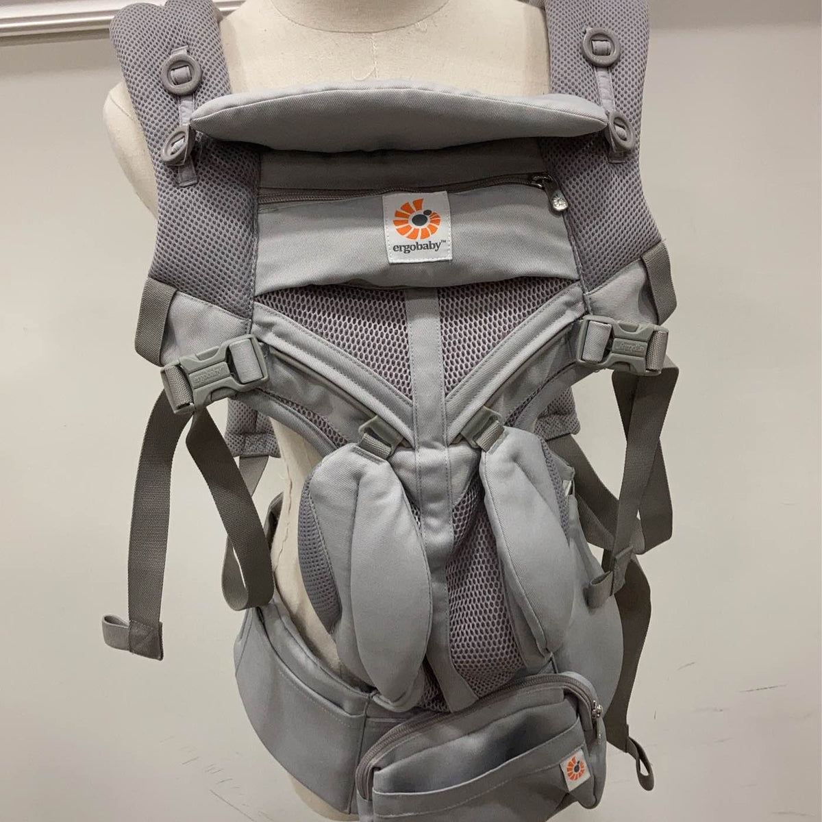 Ergobaby Omni 360 Cool Air Mesh Baby Carrier