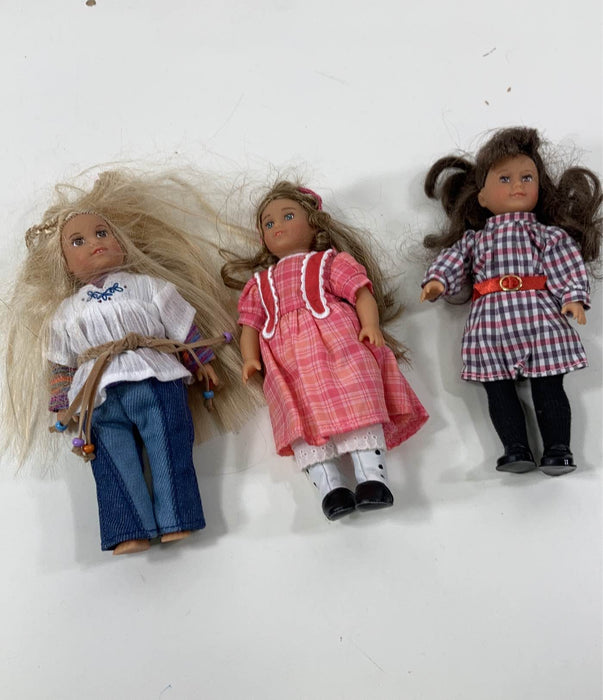 used BUNDLE Dolls