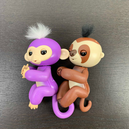 used BUNDLE Electronic Toys, Fingerlings Monkeys