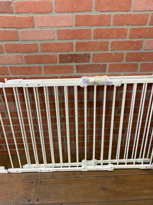 used KidCo Angle Mount Safeway Gate