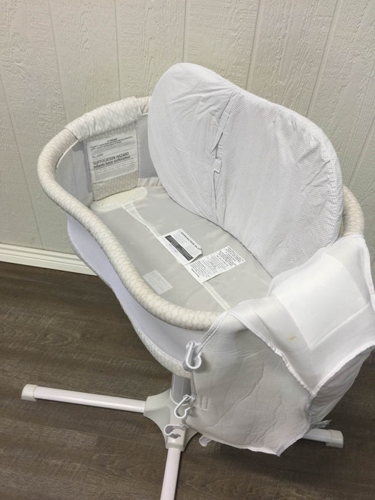 Shop Halo Bassinest Swivel Sleeper at GoodBuy Gear