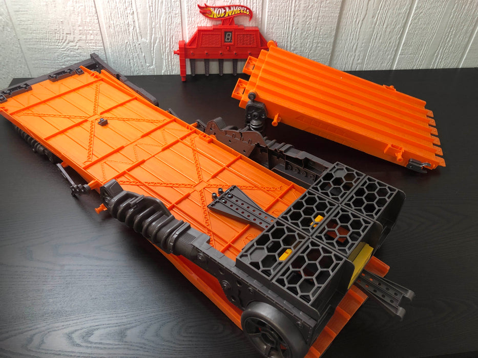 secondhand Hot Wheels Super 6-lane Raceway