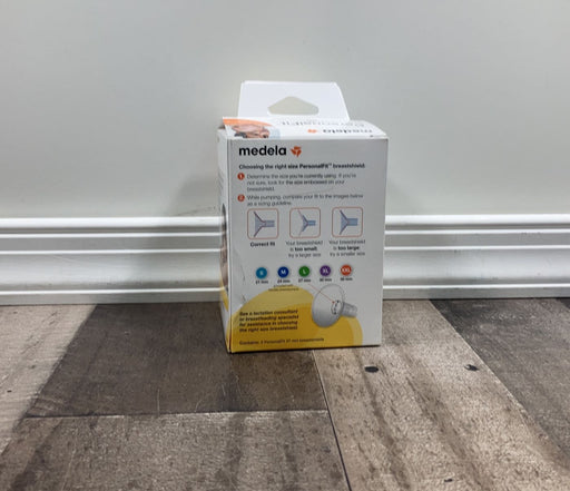 secondhand Medela PersonalFit Breast Shields