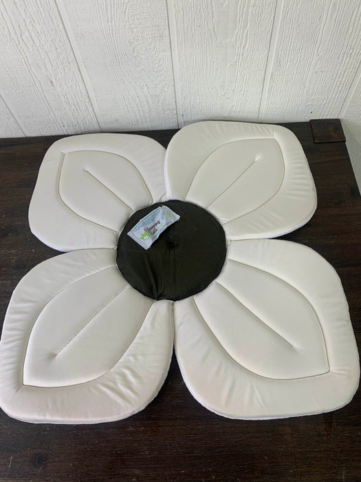 Shop Blooming Bath Baby Bath at GoodBuy Gear