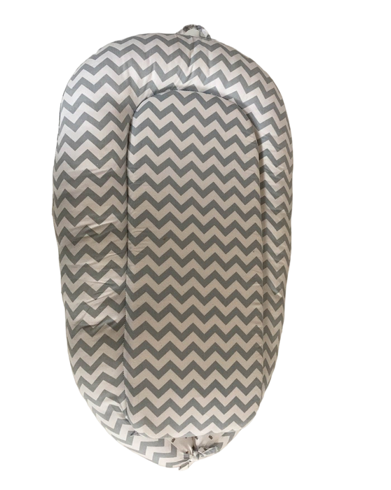 secondhand Abreeze Baby Lounger Bed