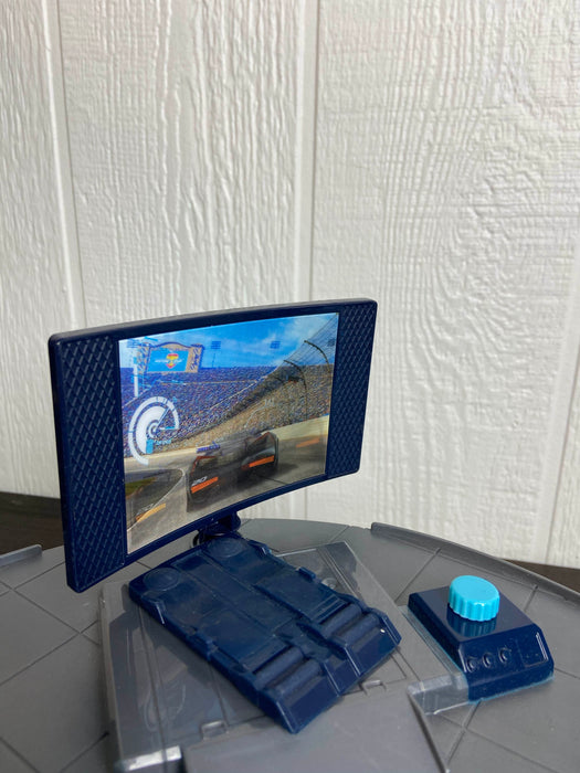 Cars 3 Rust Eze Racing Center Screen Disney Pixar Cars 3 Rust-eze Racing Center — GoodBuy Gear