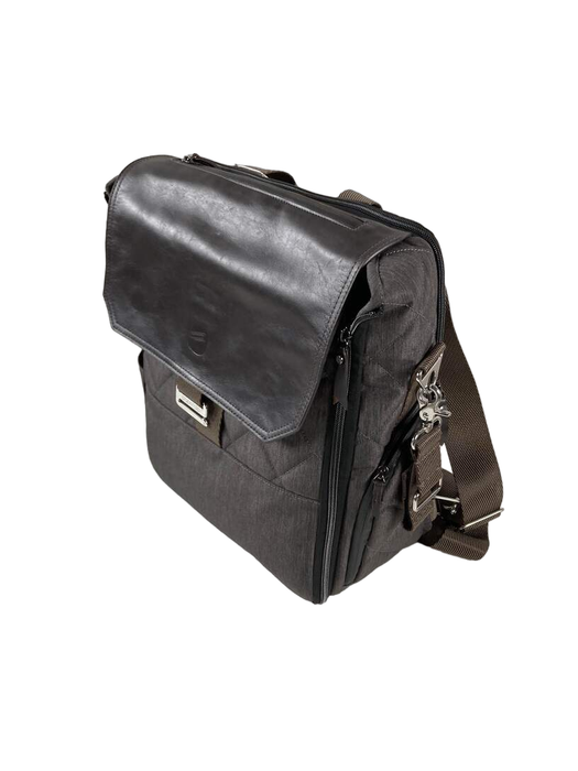 Shop Paperclip Willow Diaper Bag at GoodBuy Gear