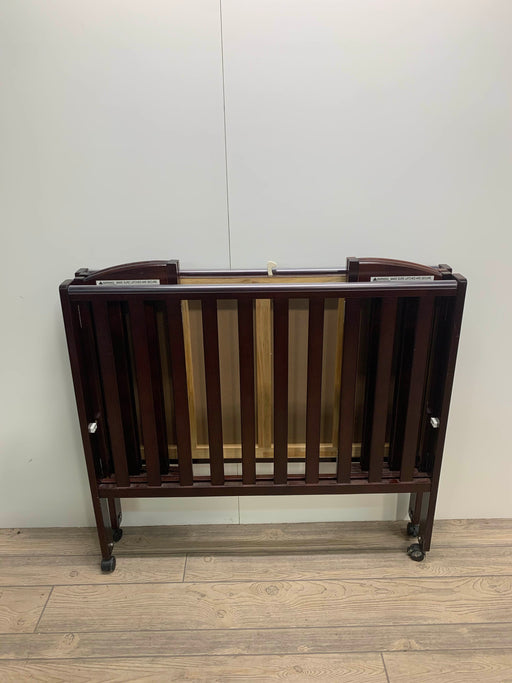 secondhand Dream On Me 3-in-1 Portable Folding Stationary Crib