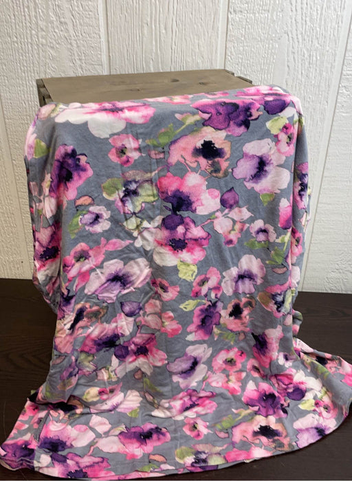 secondhand Covered Goods Multi-Use Nursing Cover