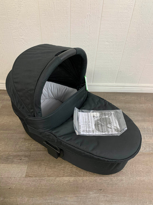 secondhand Mamas & Papas Sola2 Bassinet