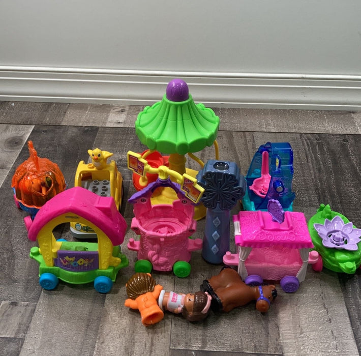 Shop BUNDLE Little People With Extras at GoodBuy Gear