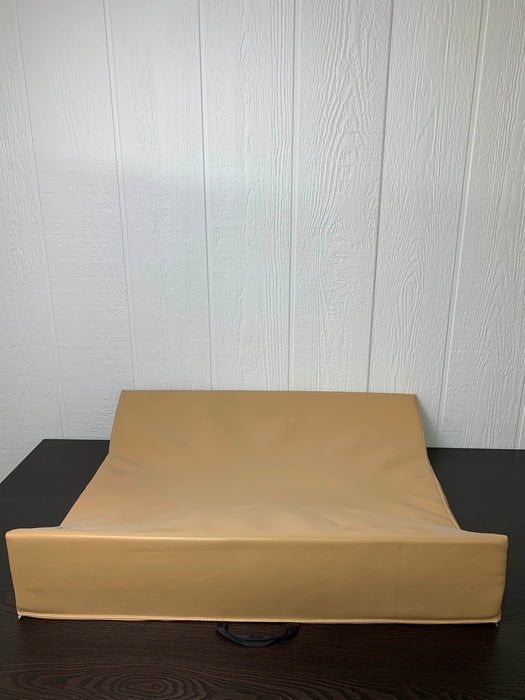 secondhand Contoured Changing Pad