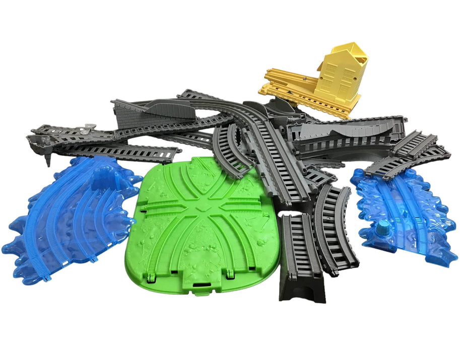 used Thomas & Friends Plastic Tracks And Accesories